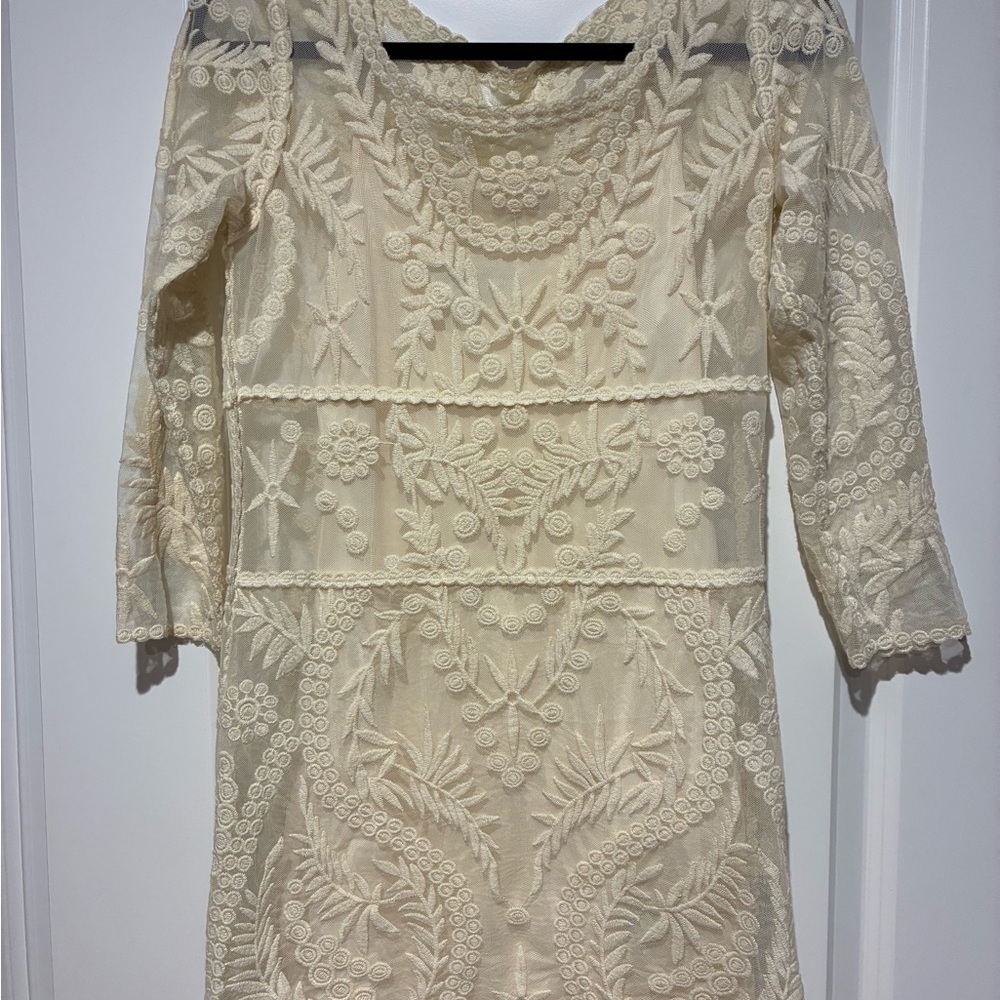 Elegant Cream Lace Dress